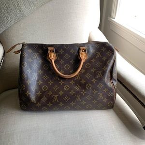 Authentic Louis Vuitton Vintage Speedy 35